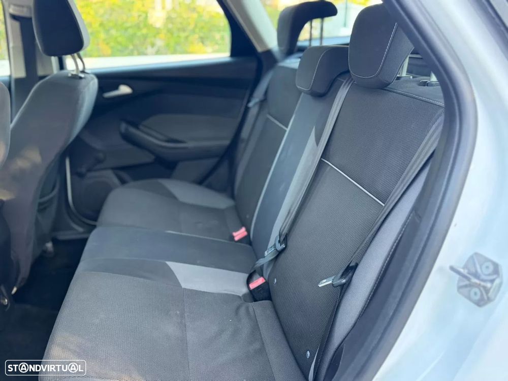 Ford Focus SW 1.0 EcoBoost Business - 8
