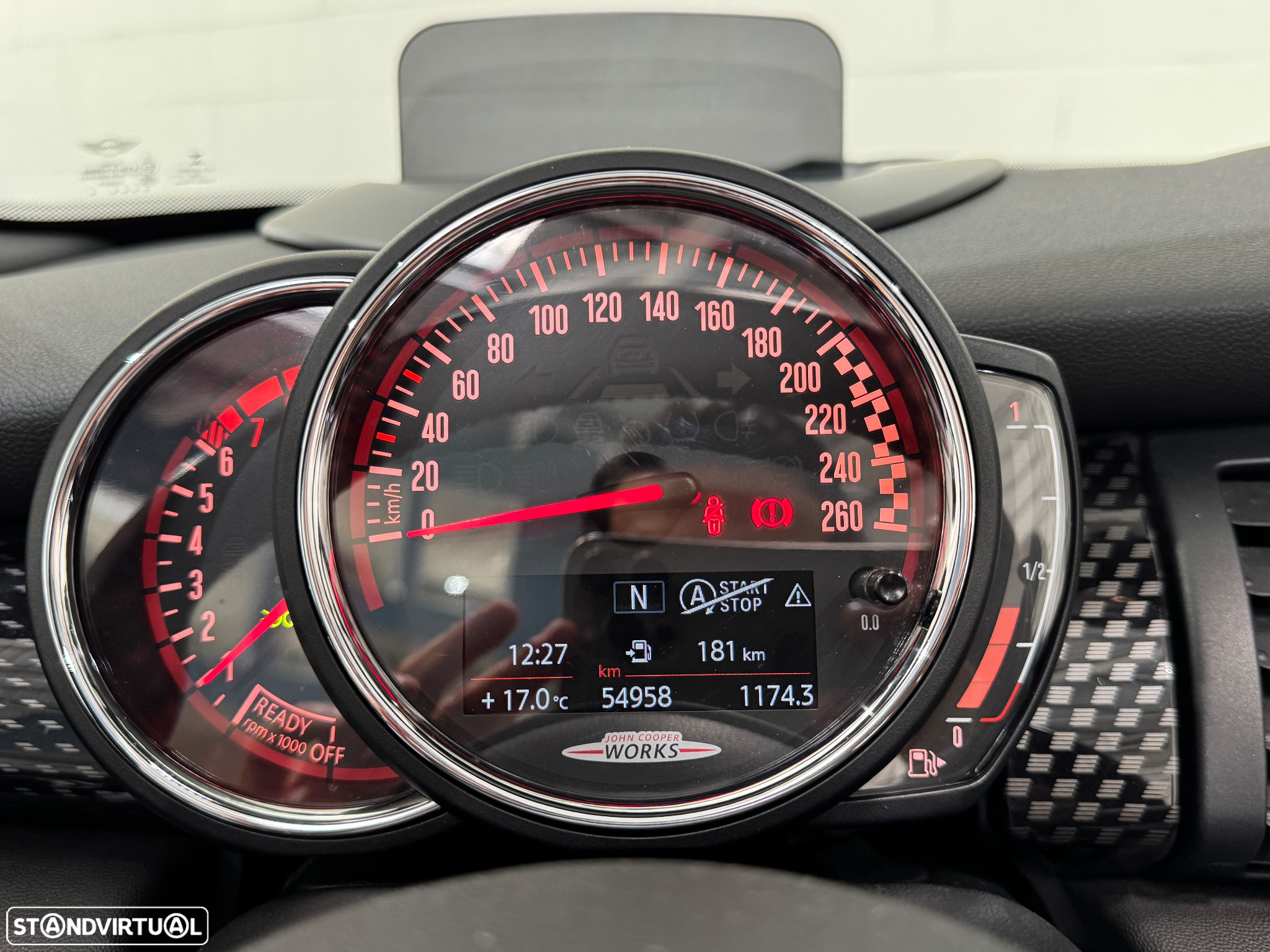 MINI Cabrio John Cooper Works - 30