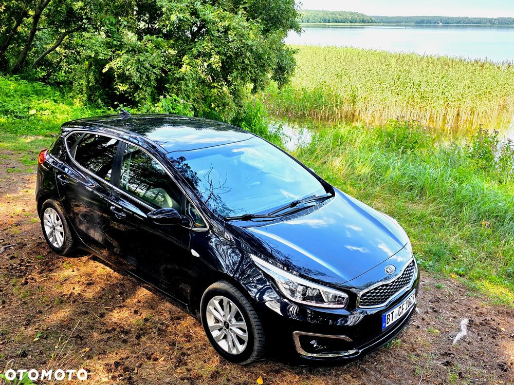 Kia Ceed 1.4 CVVT Dream-Team Edition - 1