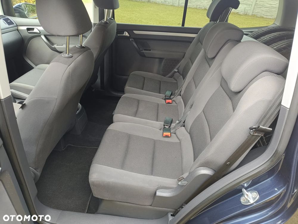 Volkswagen Touran 1.6 TDI DPF BlueMot Comfortline - 11