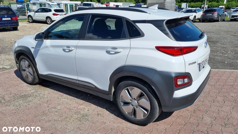 Hyundai Kona 64kWh Executive - 18