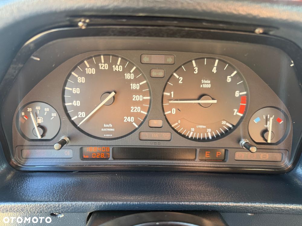 BMW Seria 5 - 29