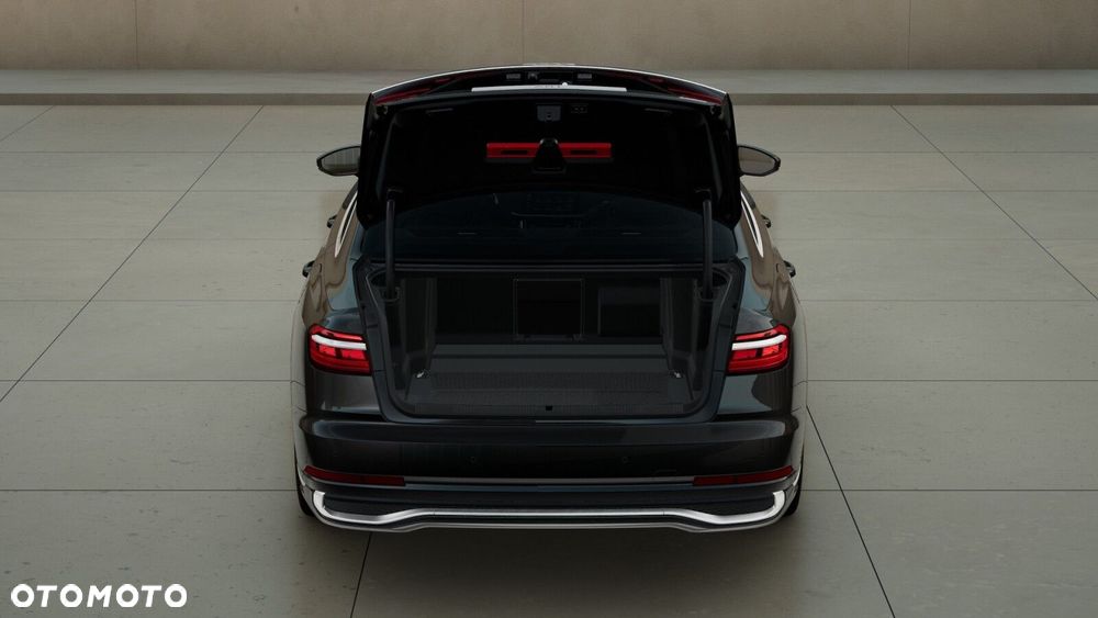 Audi A8 - 6