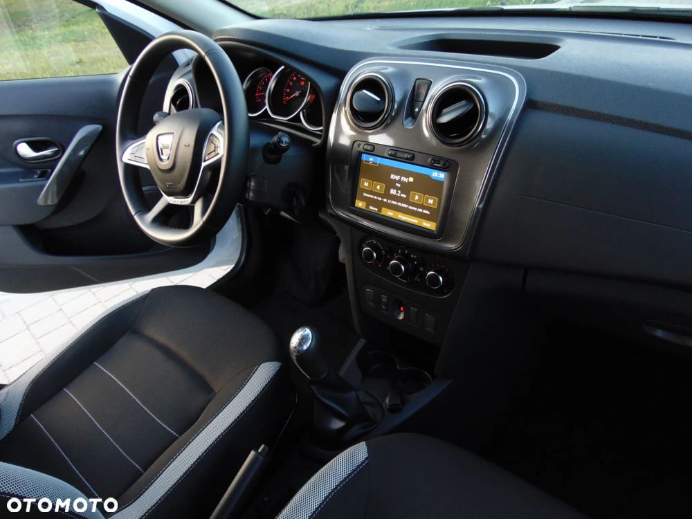 Dacia Sandero Stepway TCe 100 Prestige - 10