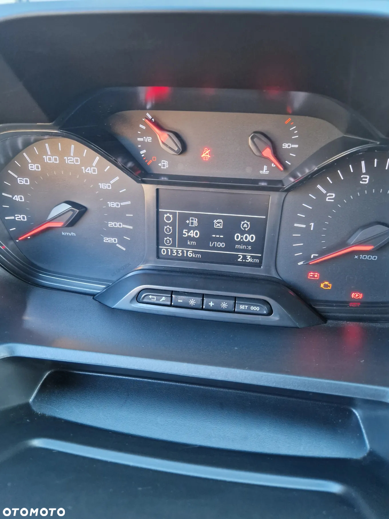 Peugeot PARTNER - 13