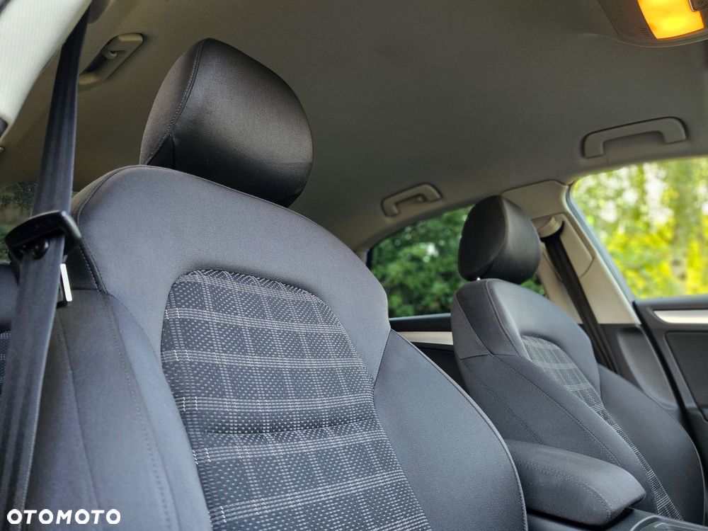 Audi A4 Limousine - 14
