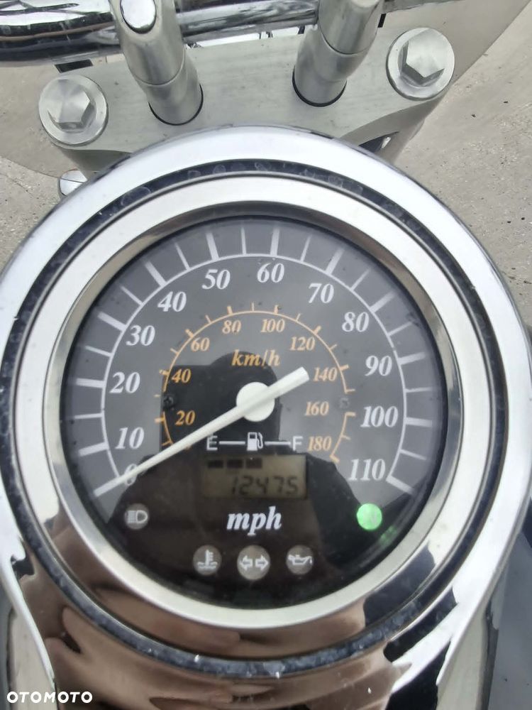 Suzuki Boulevard - 10