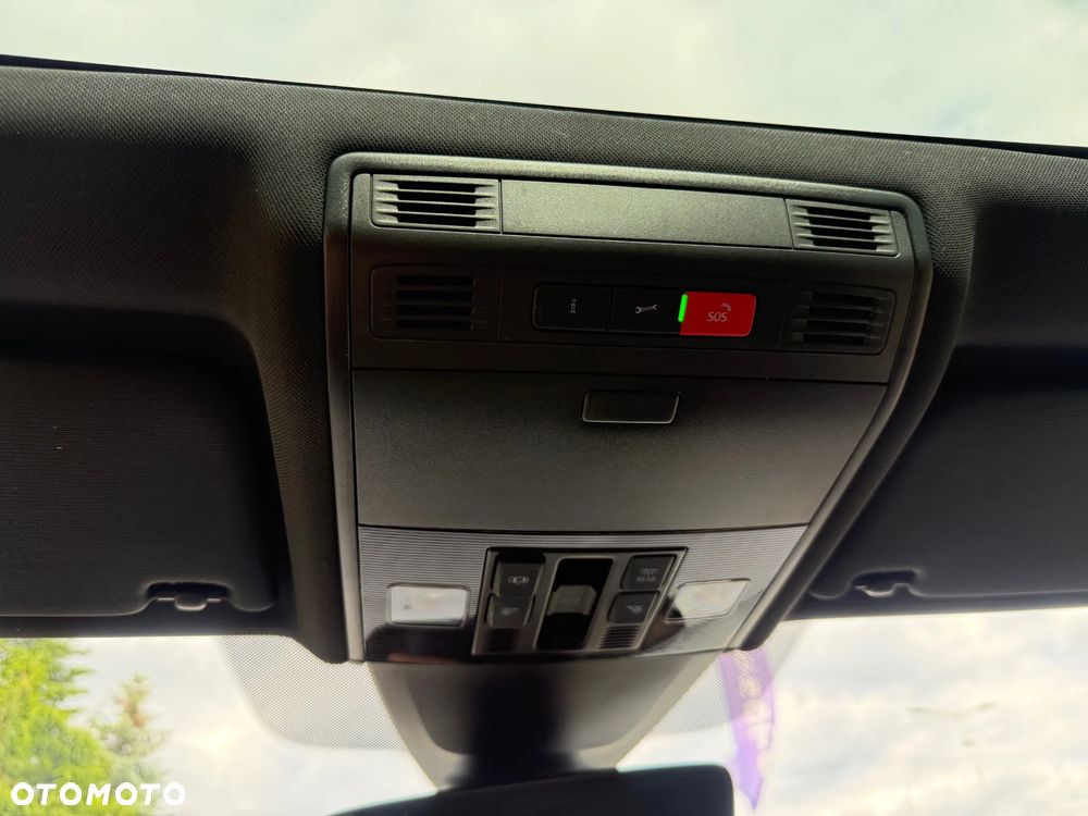 Volkswagen Golf GTI TCR 2.0 TSI OPF DSG - 27