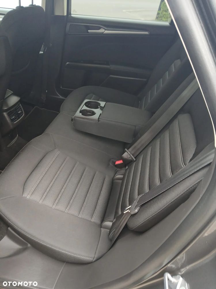 Ford Mondeo - 9