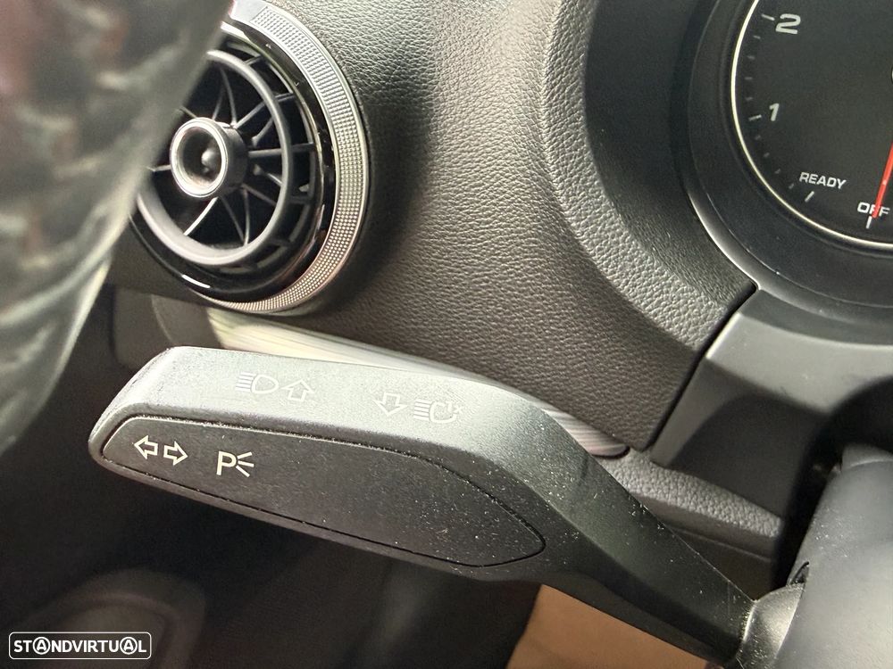 Audi A3 Cabrio 1.6 TDi S-line - 40