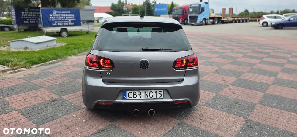 Volkswagen Golf 2.0 R - 9