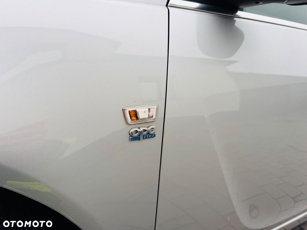 Opel Insignia 2.0 Turbo Cosmo - 14