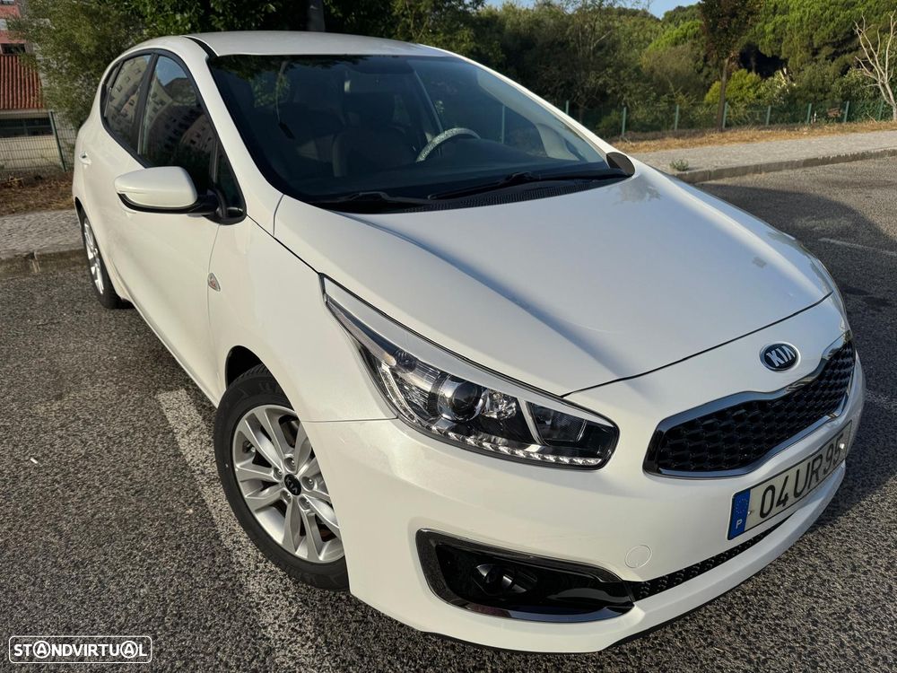Kia Ceed 1.0 T-GDI Nav Line - 3