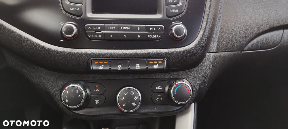 Kia Ceed 1.6 GDI ISG Platinum Edition - 23