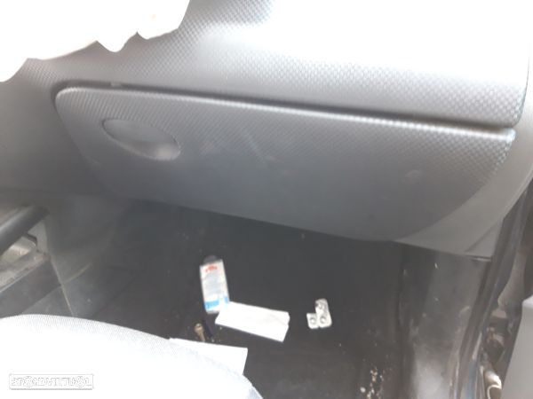 Porta Luvas Seat Altea (5P1) - 1