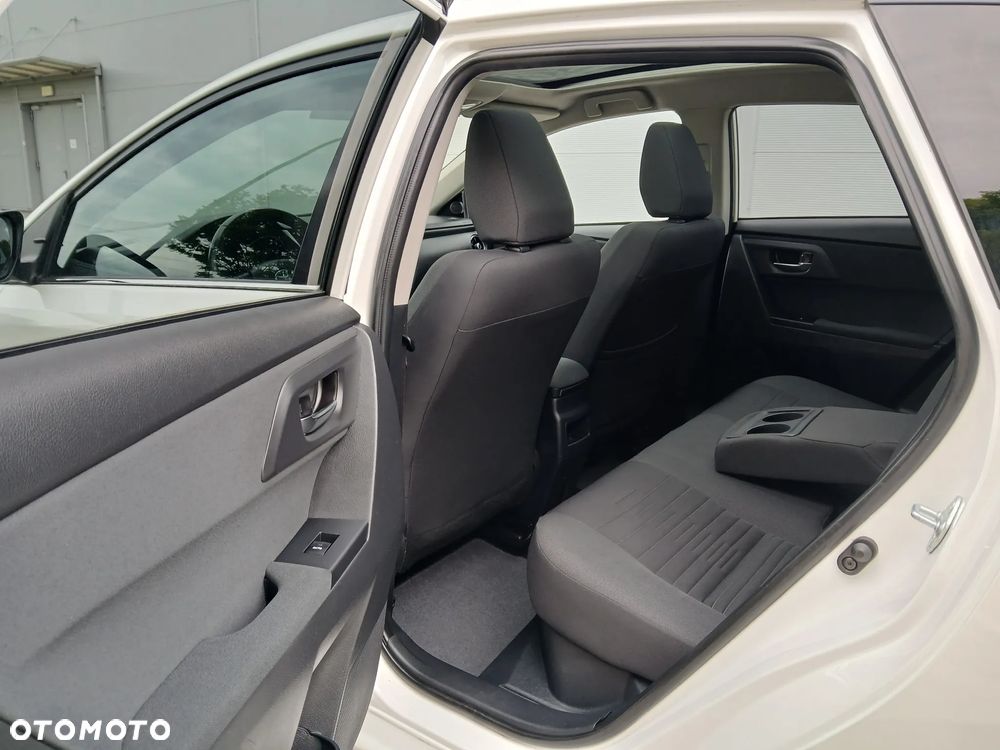 Toyota Auris - 14
