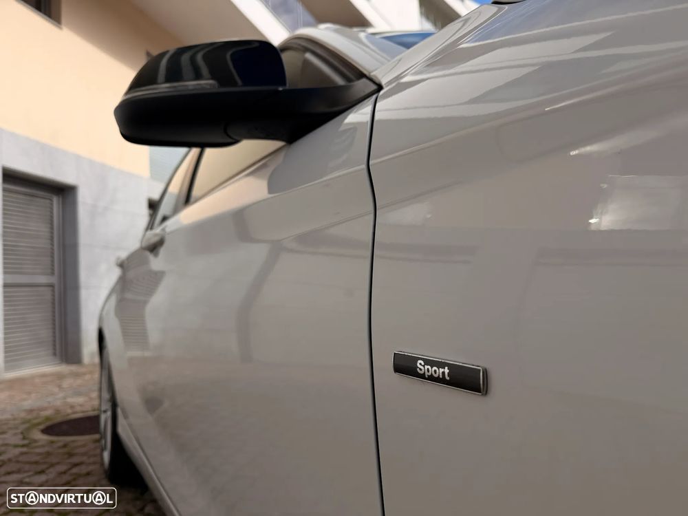 BMW 118 i Sport Line - 9