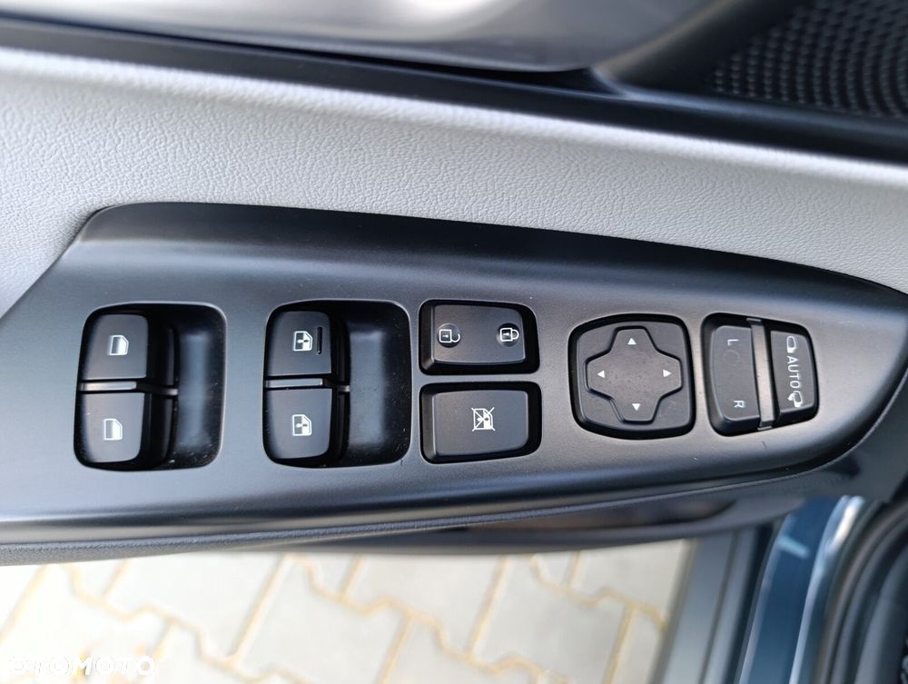 Hyundai Kona - 32