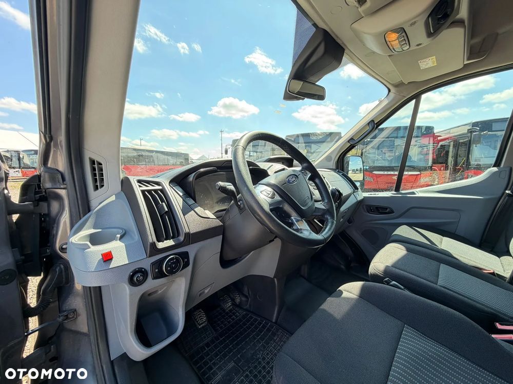 Ford Transit - 20