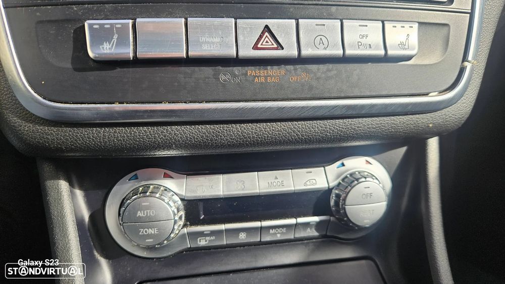 Mercedes-Benz GLA 220 d 4Matic 7G-DCT AMG Line - 17