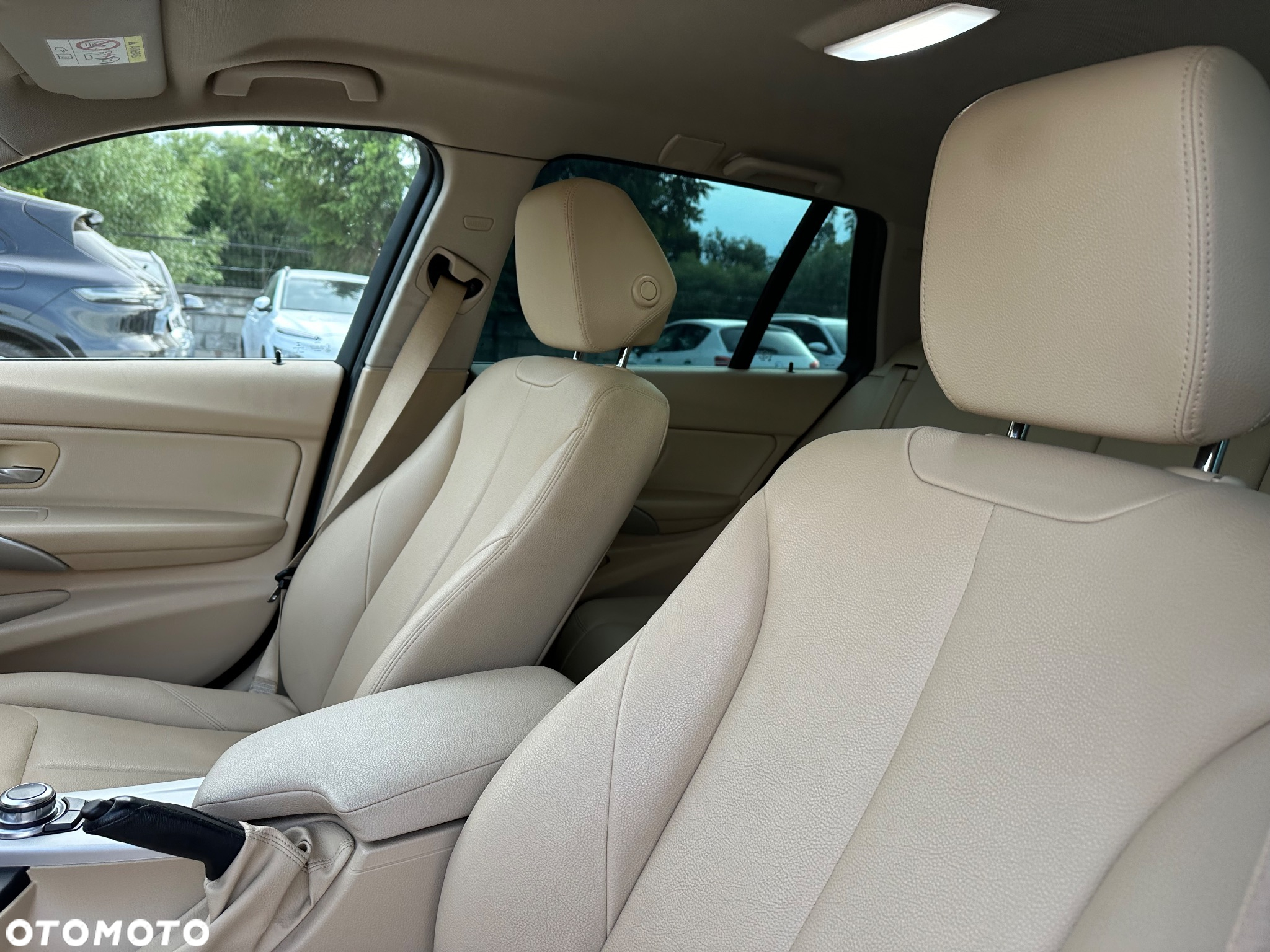 BMW Seria 3 320d Efficient Dynamics Luxury Line - 14