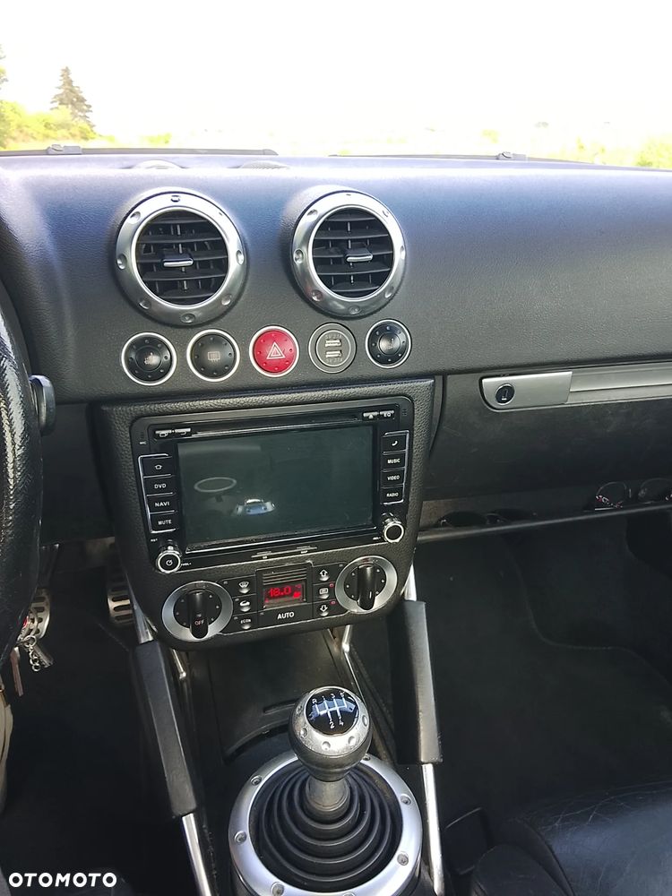 Audi TT Coupé 1.8 T - 11