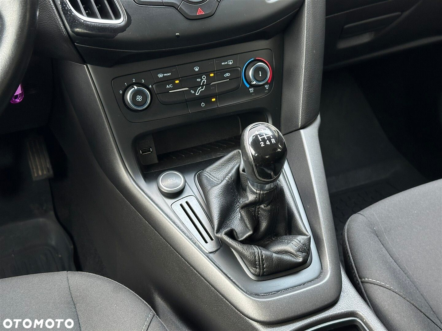 Ford Focus 1.6 Trend - 19
