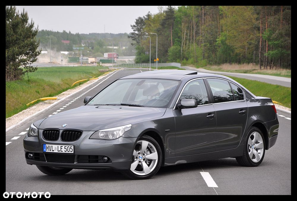 BMW Seria 5 525i - 2