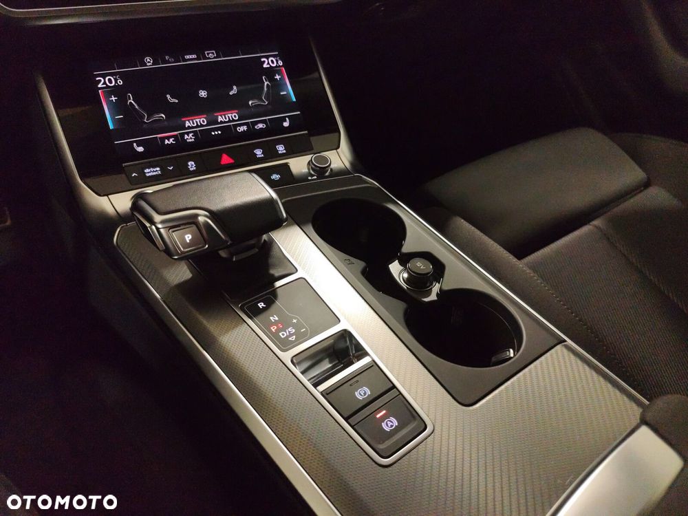Audi A6 Avant - 33