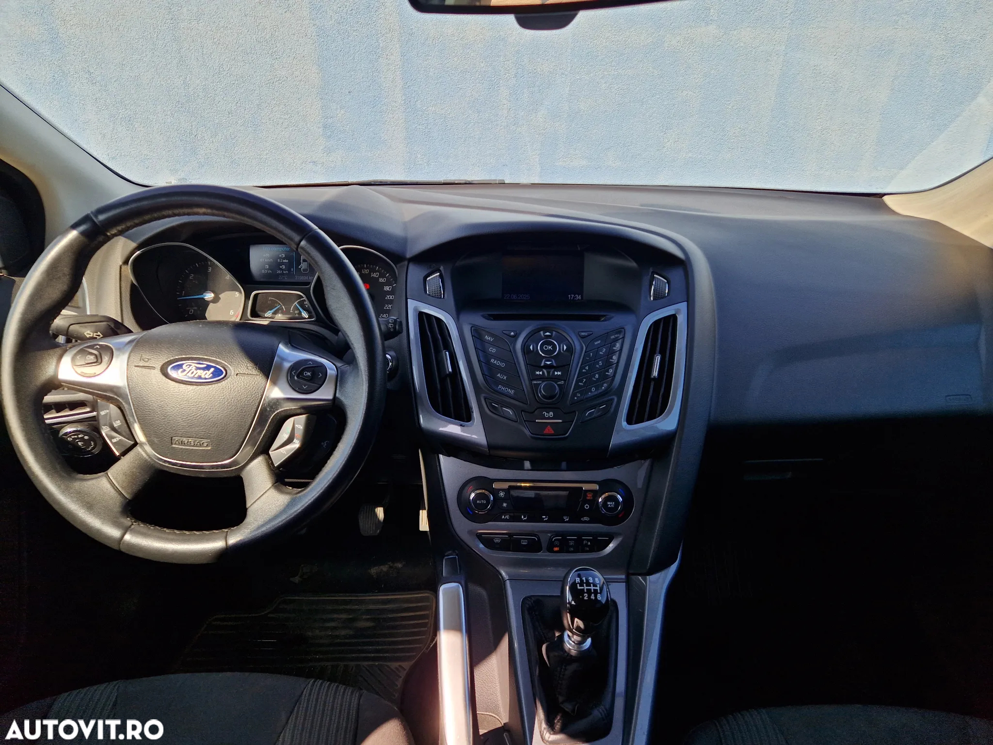 Ford Focus 1.6 TDCI DPF Titanium - 9