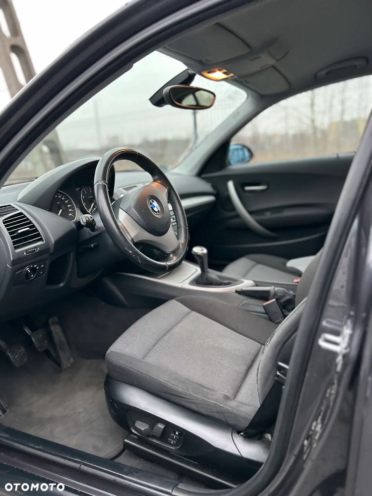 BMW Seria 1 116i - 17