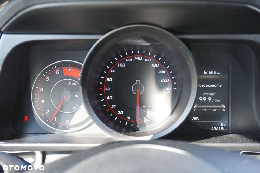 Hyundai Elantra - 15