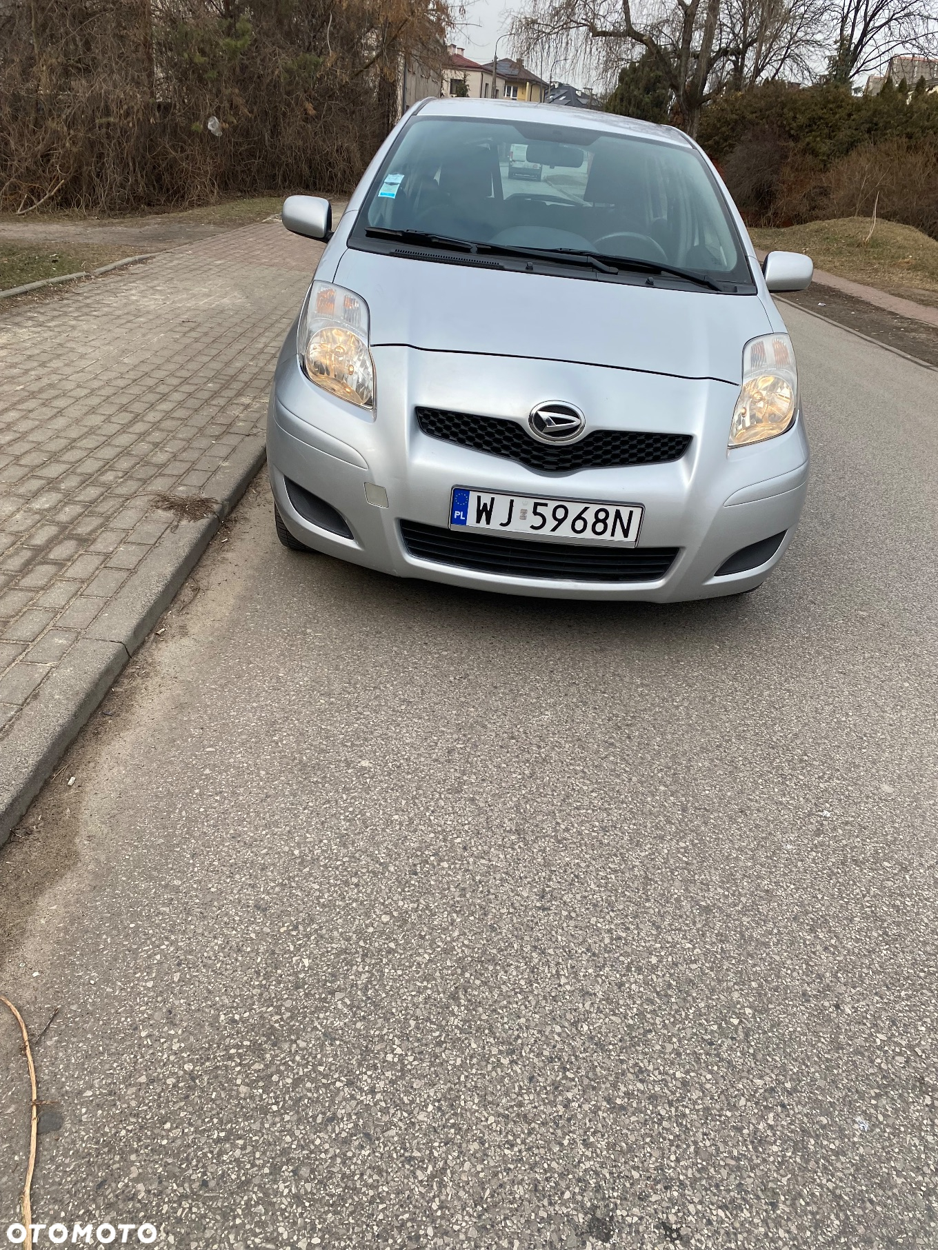 Daihatsu Charade Standard - 6