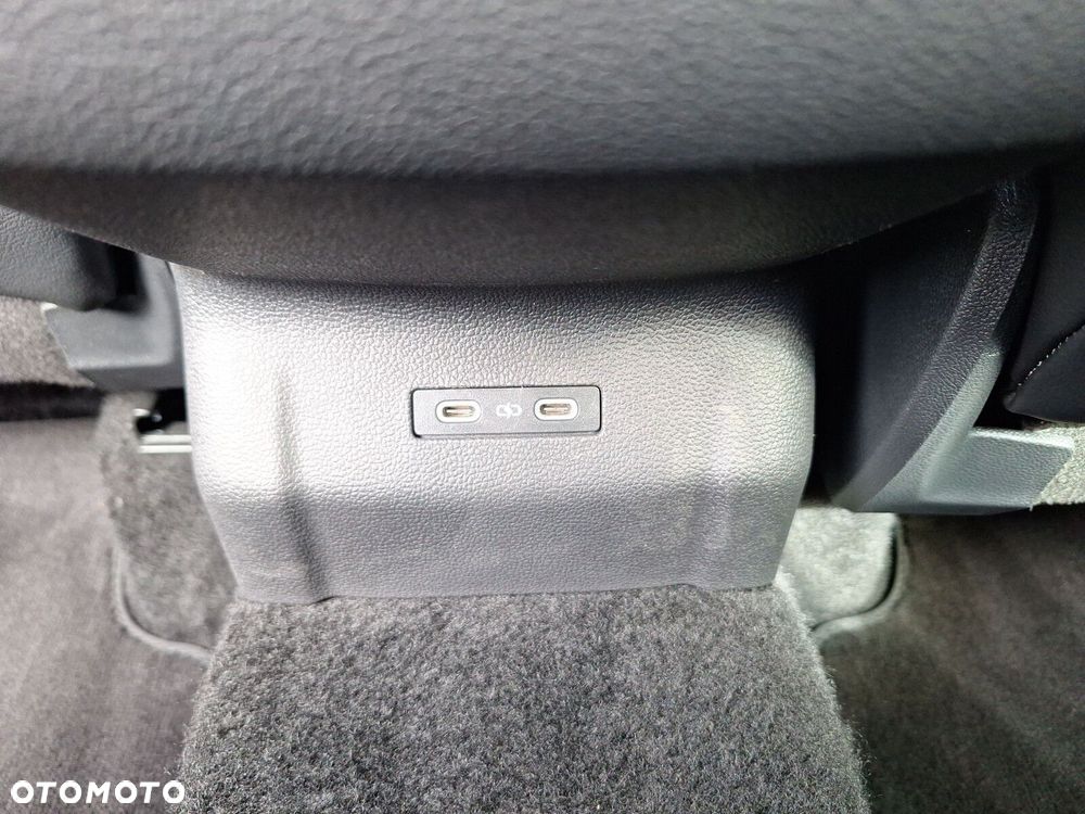 Volkswagen T-Roc - 34