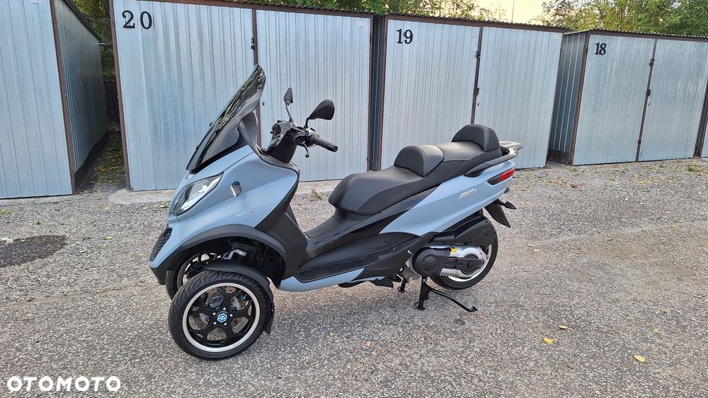 Piaggio MP-3 - 2