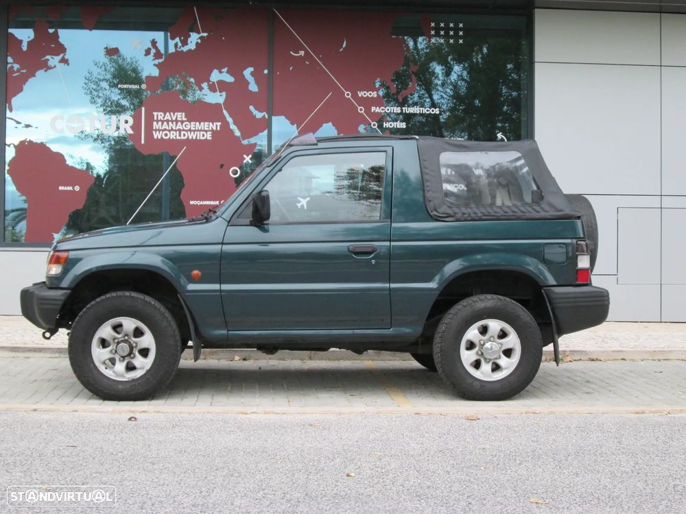Mitsubishi Pajero - 2