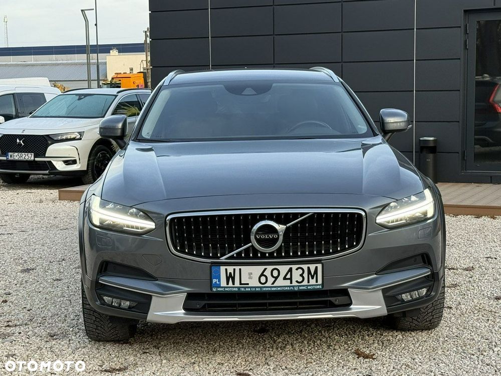 Volvo V90 Cross Country D5 SCR AWD Pro - 9