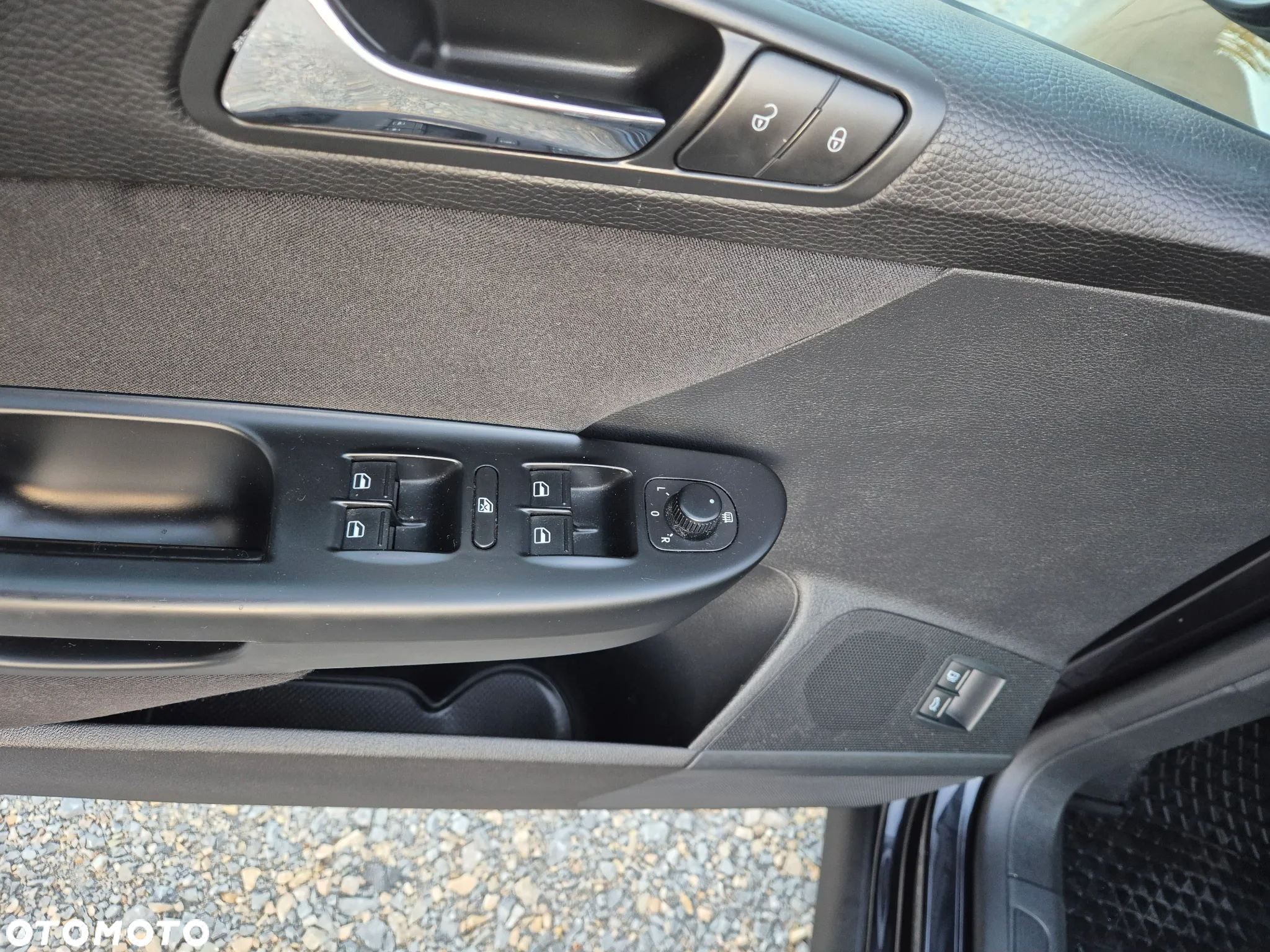 Volkswagen Passat - 11