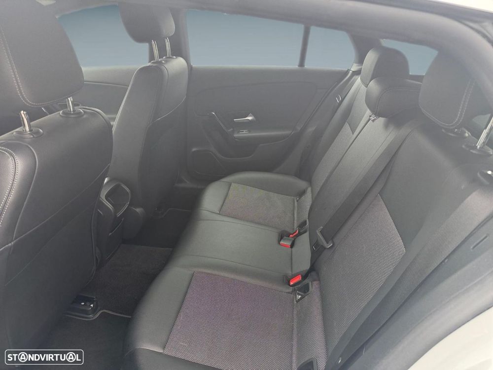 Mercedes-Benz CLA 180 d Shooting Brake Style Plus Aut. - 14