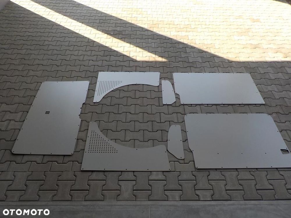 VW T5 TAPICERKA TAPICERKI BOCZKI TYŁ KRÓTKI NOWE - 1