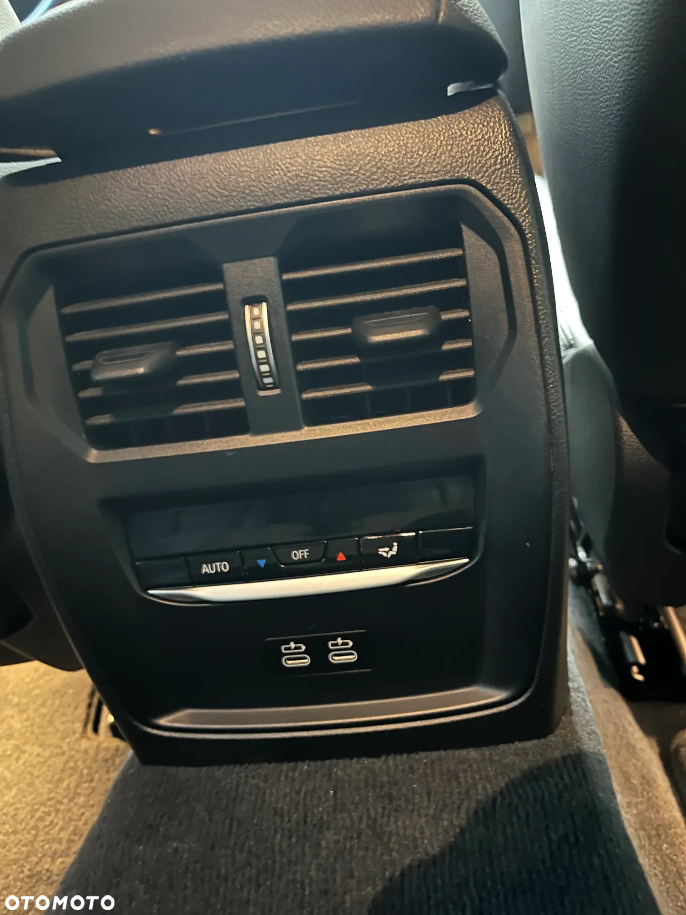 BMW Seria 3 320d Touring - 9