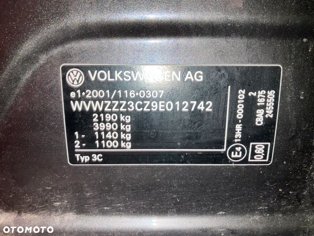 Volkswagen Passat 2.0 TDI Highline DSG - 2
