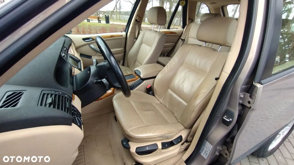 BMW X5 3.0 i - 16