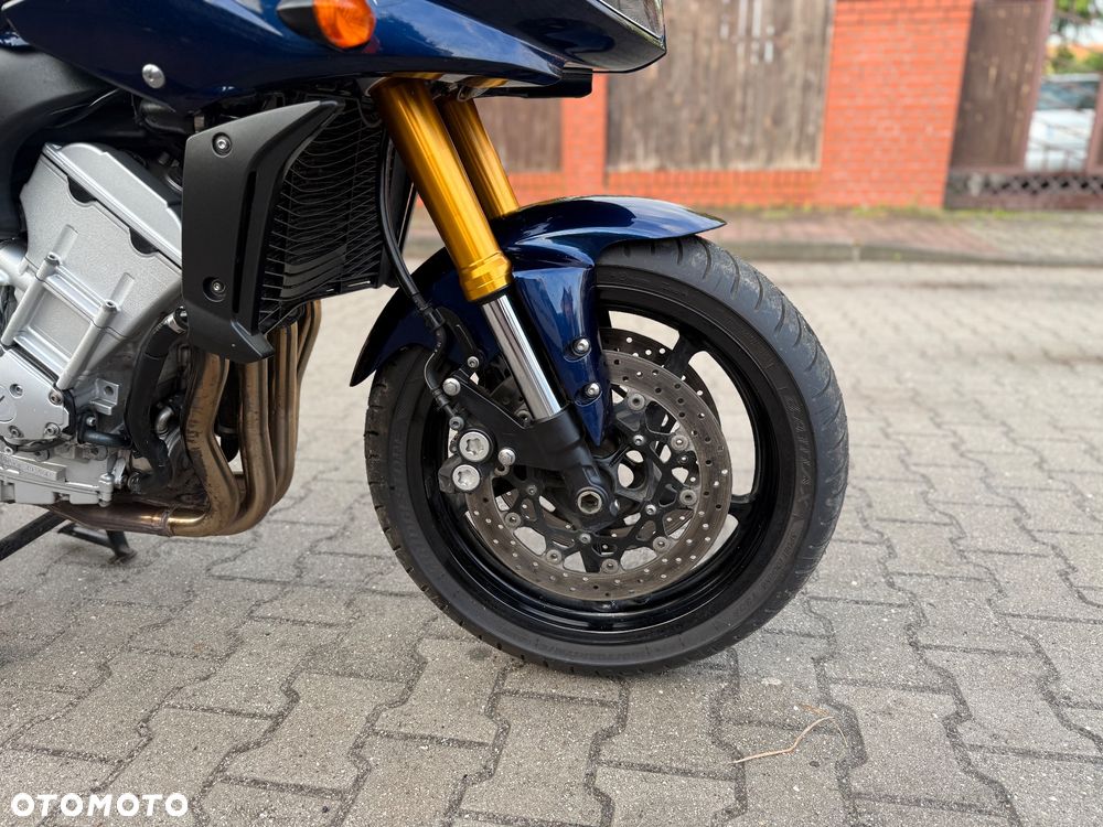 Yamaha FZS - 3