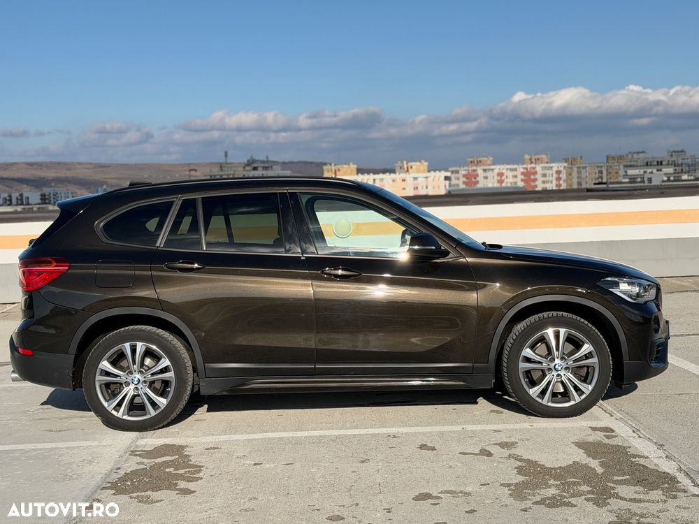 BMW X1 xDrive20d Aut. Sport Line - 3