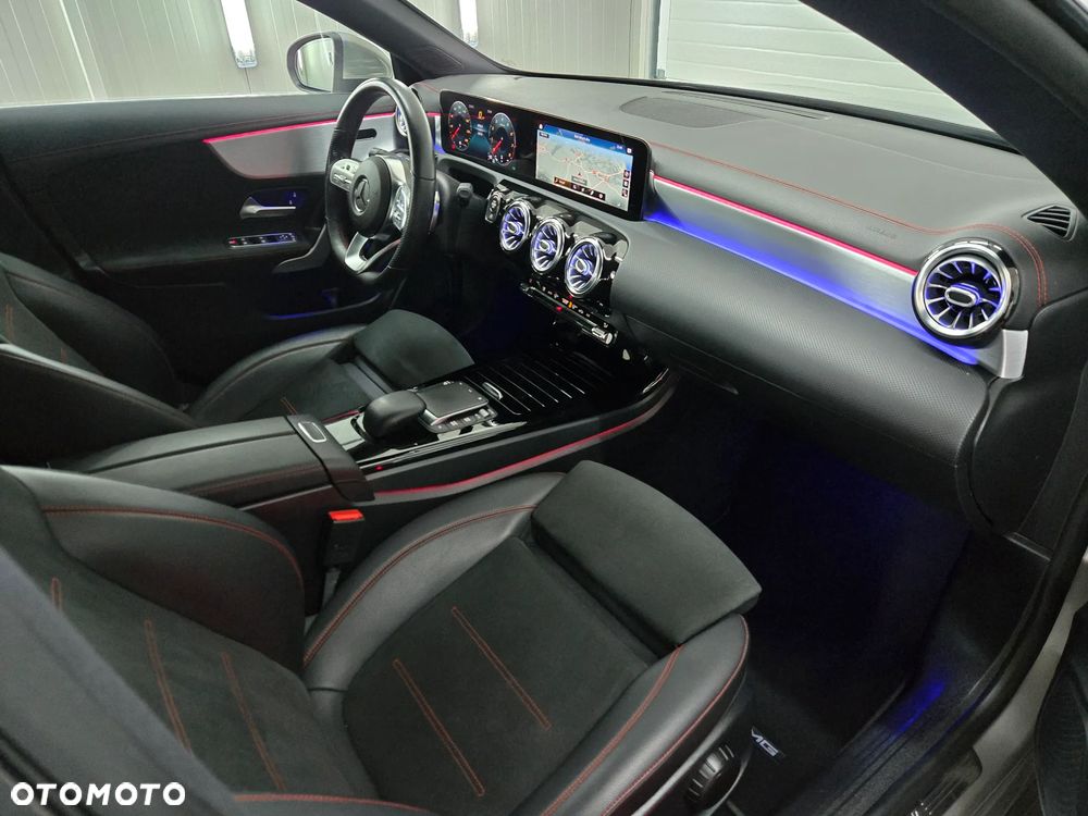 Mercedes-Benz CLA 200 7G-DCT AMG Line - 20