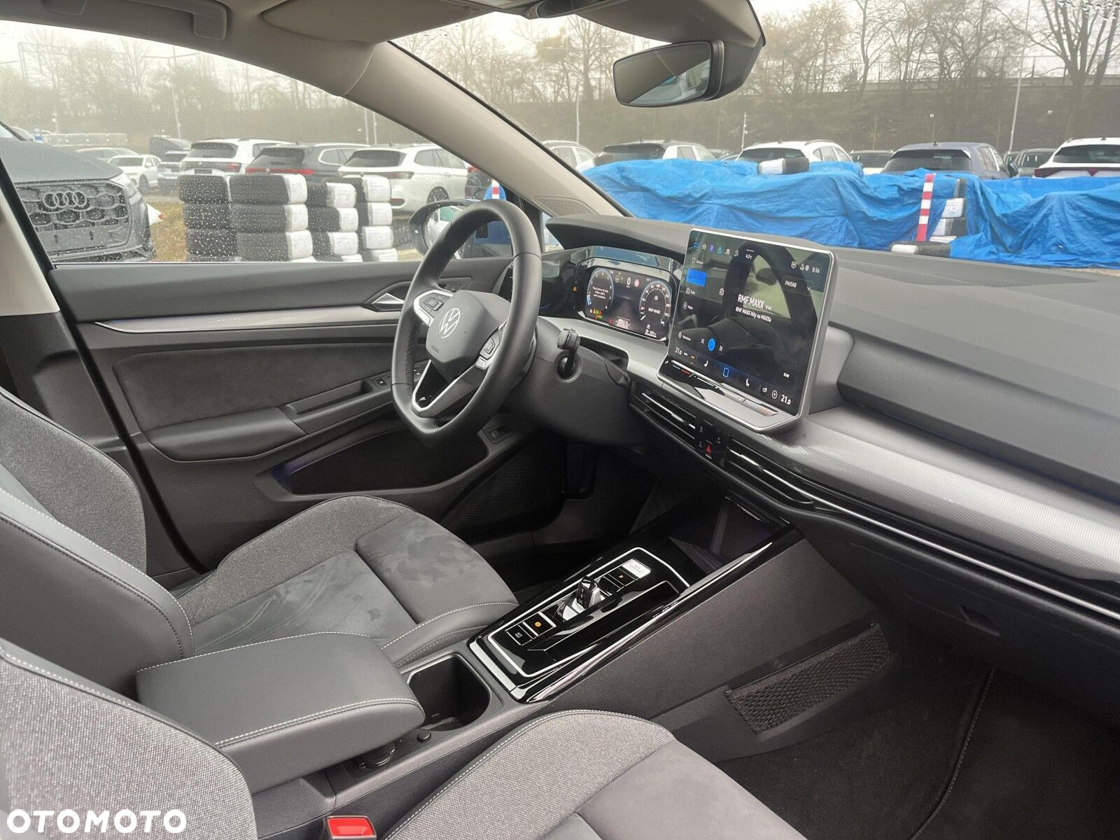 Volkswagen Golf - 21