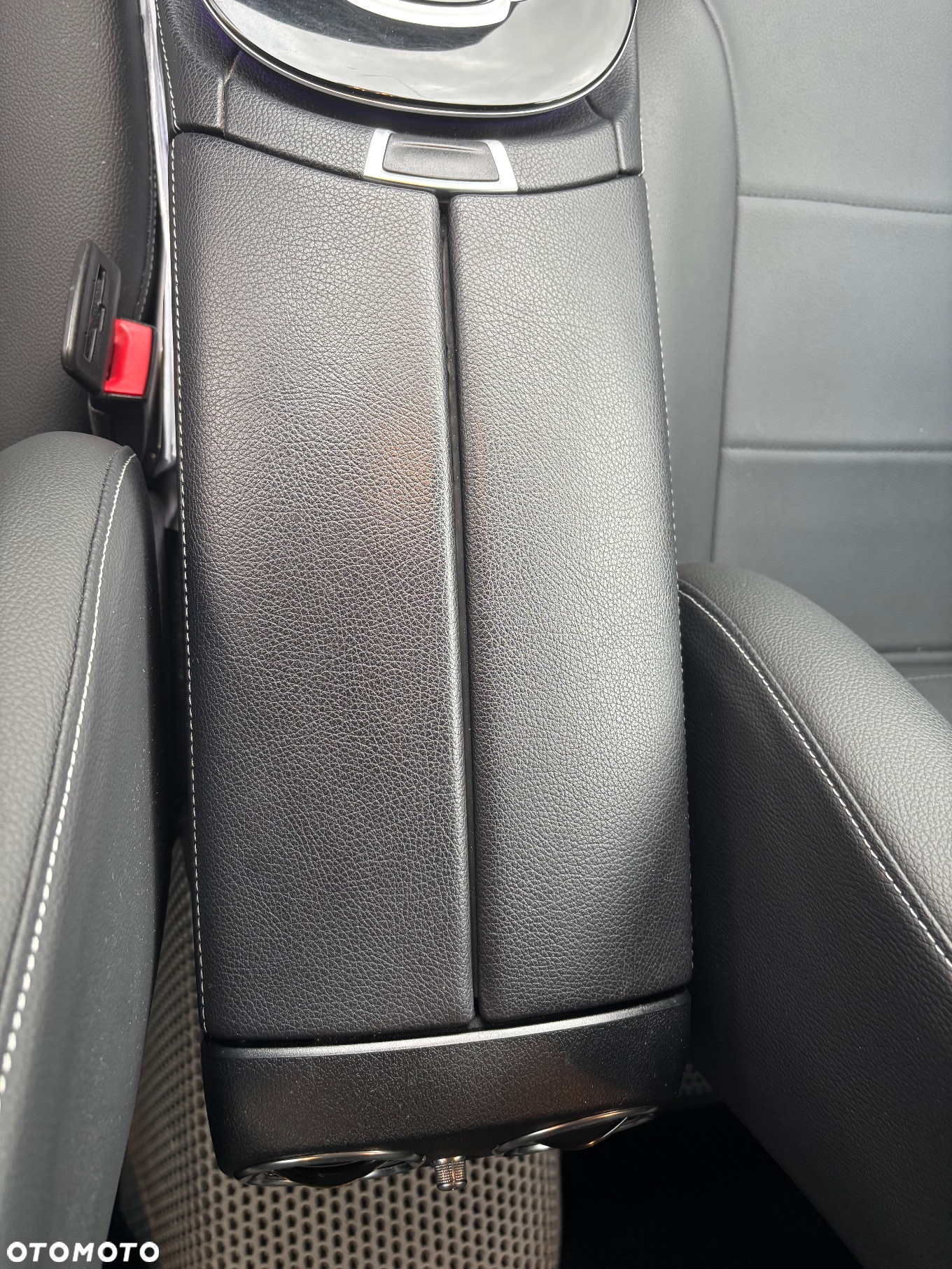 Mercedes-Benz Klasa E 220 d 4Matic T 9G-TRONIC Avantgarde - 18