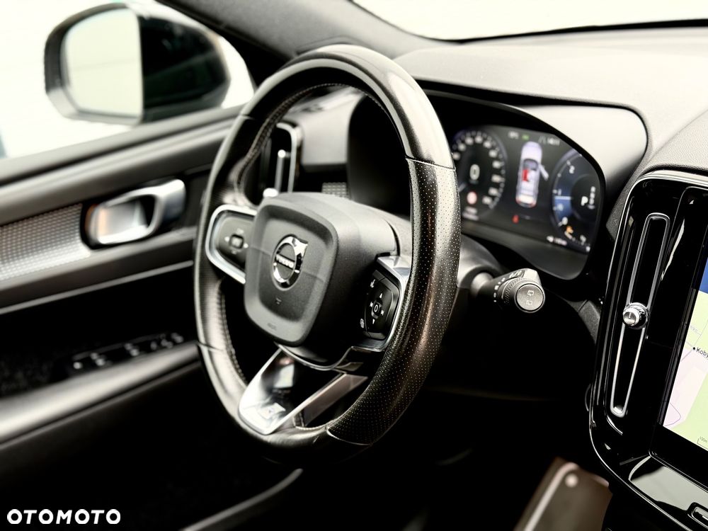 Volvo XC 40 D3 SCR R-Design - 30