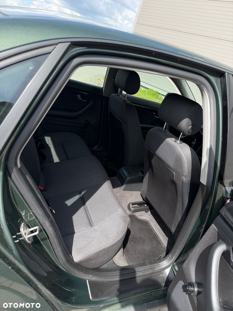 Audi A4 Limousine - 21